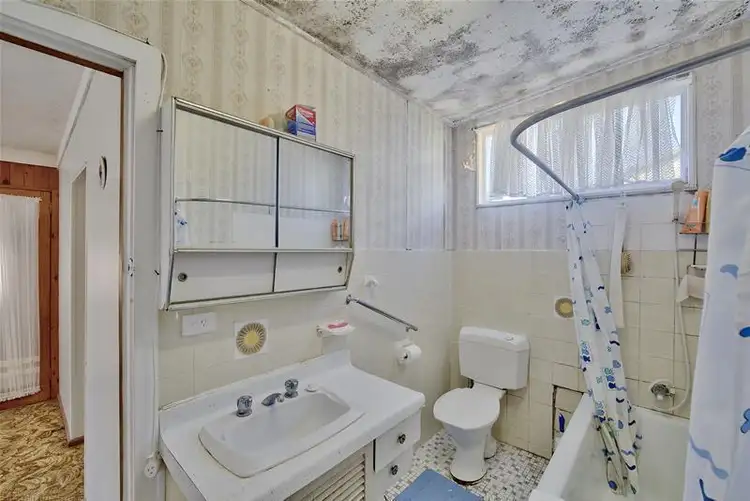 Fifth view of Homely house listing, 46 Flinders Avenue, Killarney Vale NSW 2261