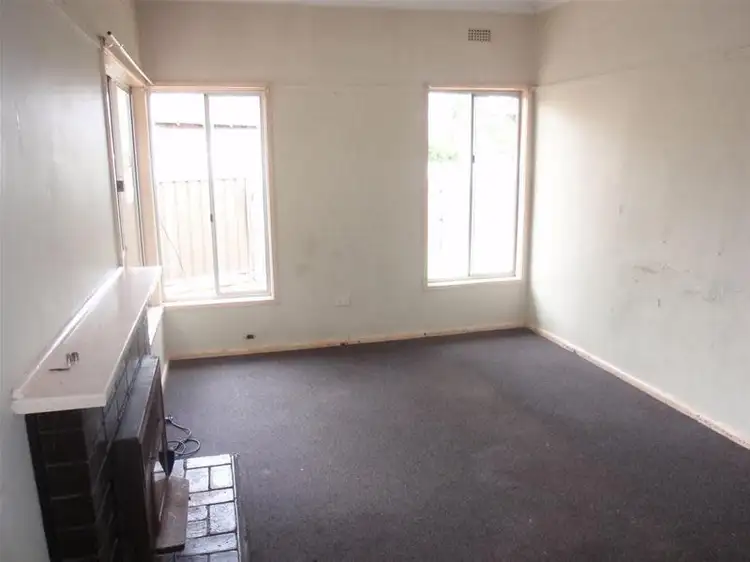 Second view of Homely house listing, 5 Westcliffs Crescent, Red Cliffs VIC 3496