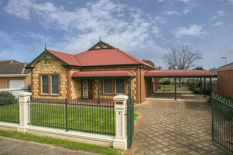 8 Tyrie Avenue, Findon SA 5023