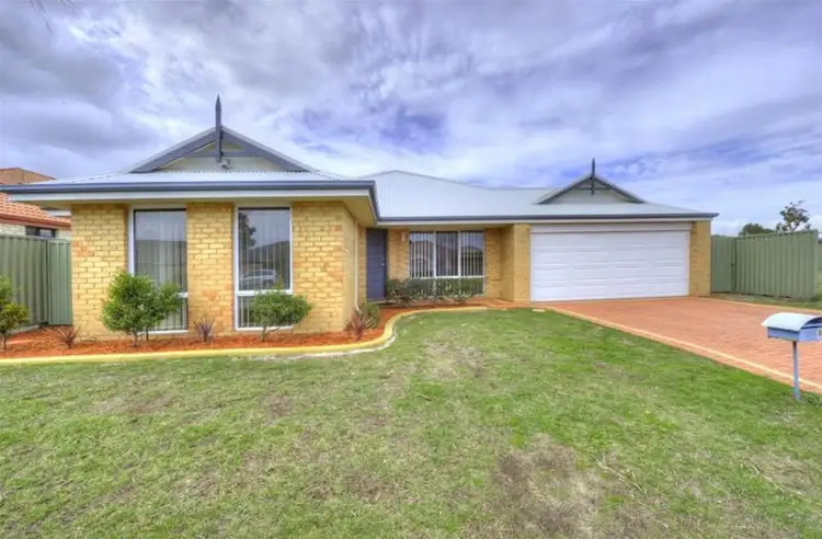 8 Bibbulmun Meander, Ravenswood WA 6208