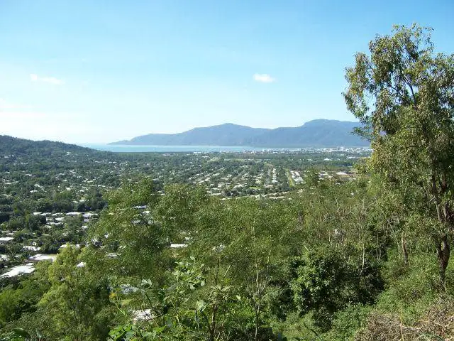 306 The Peak Road, Brinsmead QLD 4870
