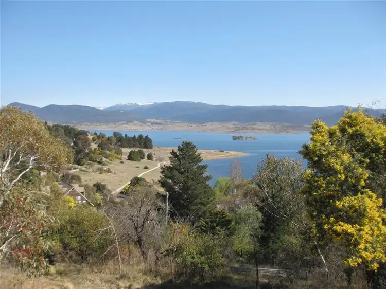 30 Rushes Bay Avenue, East Jindabyne NSW 2627