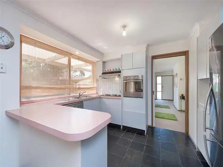 Seventh view of Homely house listing, 10 Winged Foot Crt, Sunbury VIC 3429