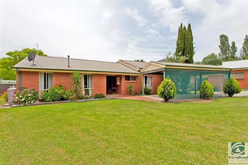 Main view of Homely unit listing, 4/7 Tooma Street, Tallangatta VIC 3700