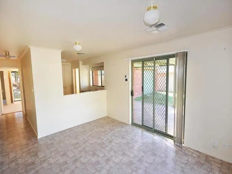 Fourth view of Homely house listing, 3 Minya Place, Glenfield Park NSW 2650