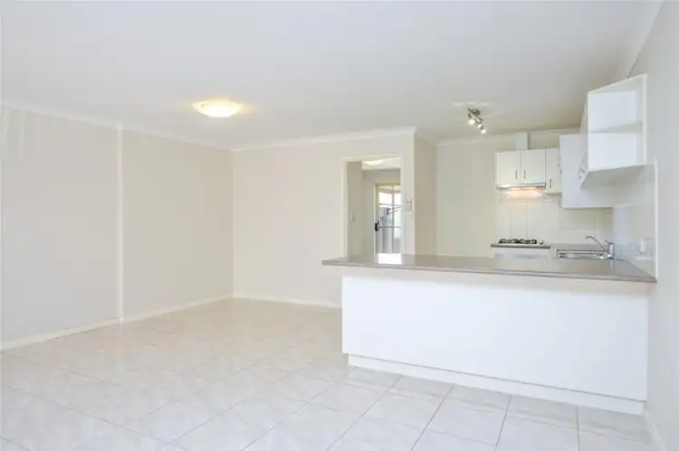 Fourth view of Homely unit listing, 11/33 Piesse Street, Boulder WA 6432