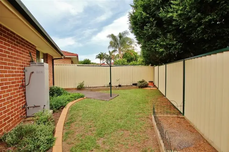 Fourth view of Homely house listing, 8 Poppy Place, Macquarie Fields NSW 2564
