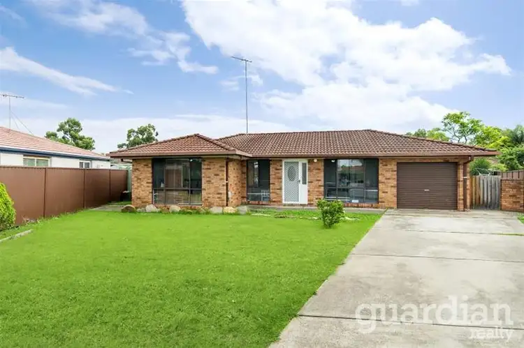 11 Leonie Place, Hassall Grove NSW 2761