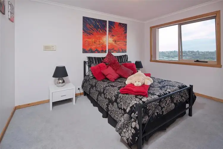 Fourth view of Homely house listing, 53 Edward Freeth Drive, Endeavour Hills VIC 3802