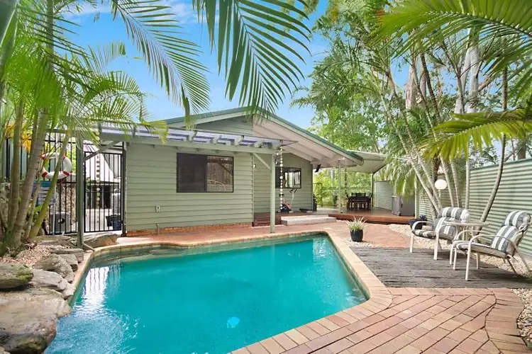 8 Flaminia Street, Currumbin Waters QLD 4223