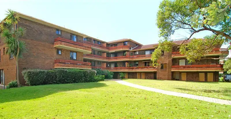 Main view of Homely unit listing, 16/34-42 Dee Why Parade, Dee Why NSW 2099