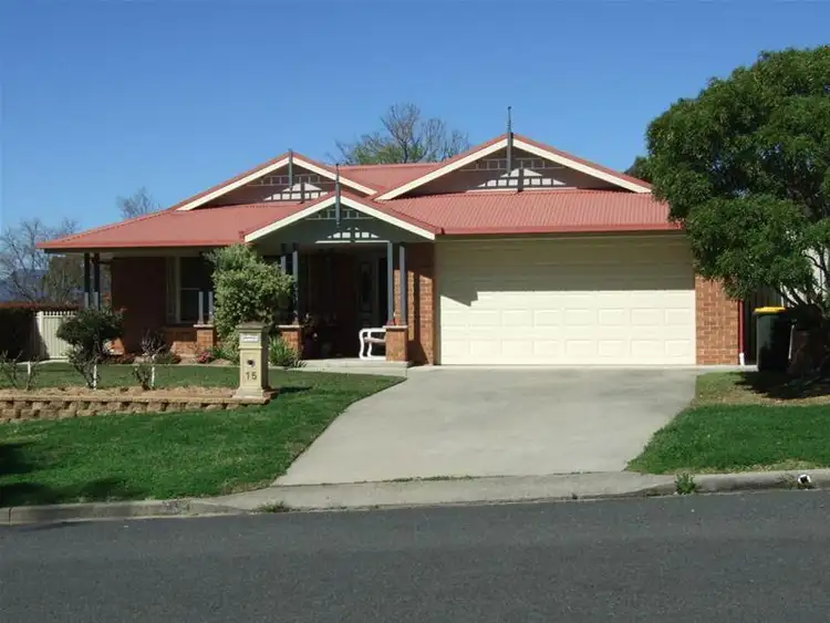 15 Rosemount Road, Denman NSW 2328