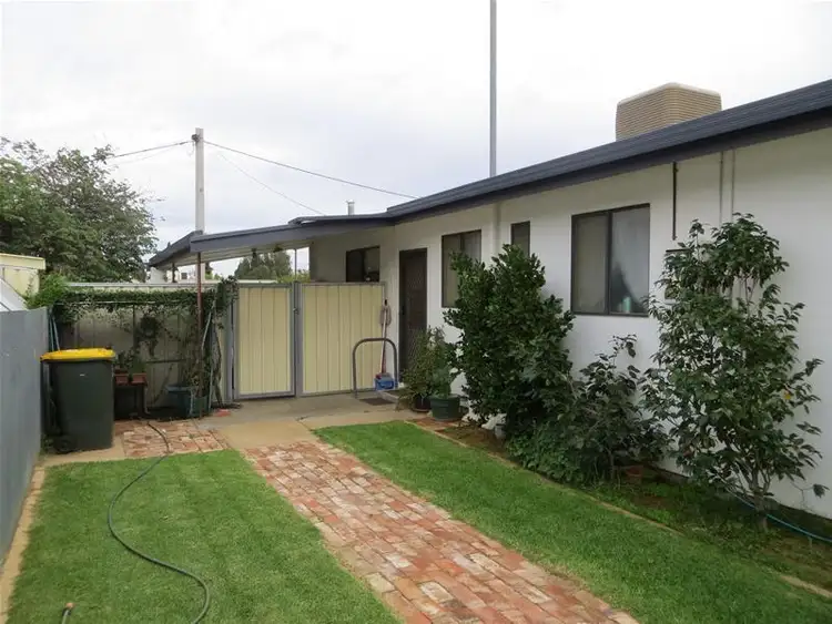 Seventh view of Homely house listing, 10 John Court, Irymple VIC 3498