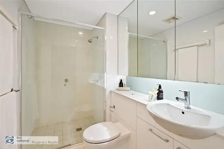 Fifth view of Homely apartment listing, 303/4 Duntroon Avenue, St Leonards NSW 2065