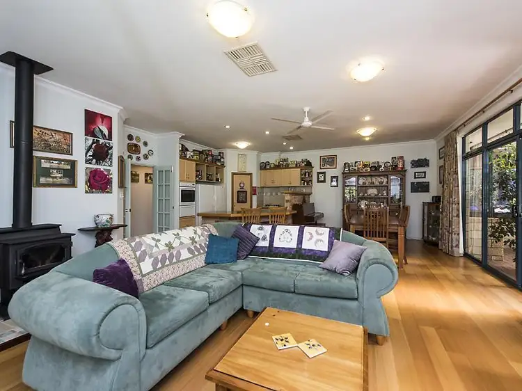 25 Ronlyn Road, Furnissdale WA 6209