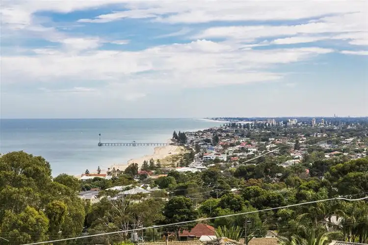 1 Keith Crescent, Marino SA 5049
