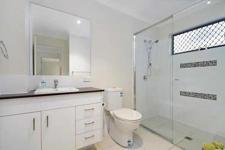 Fifth view of Homely unit listing, 2/25 Brooke Avenue, Palm Beach QLD 4221