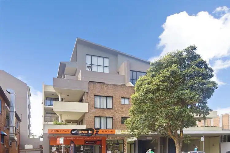 Sixth view of Homely unit listing, 2/10-12 Oaks Avenue, Dee Why NSW 2099