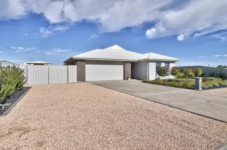 Second view of Homely house listing, 8 Hague Court, Moonta Bay SA 5558