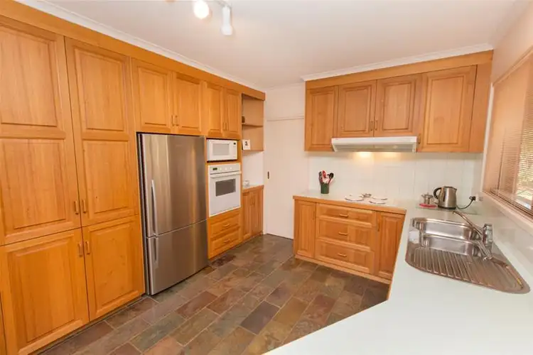 Fifth view of Homely house listing, 8 Highview Court, Irymple VIC 3498
