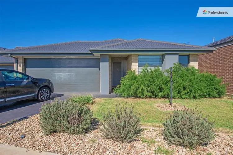 25 Willandra Boulevard, Melton West VIC 3337