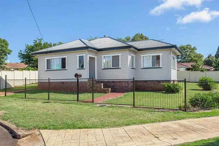 1 Ford Street, Rockville QLD 4350