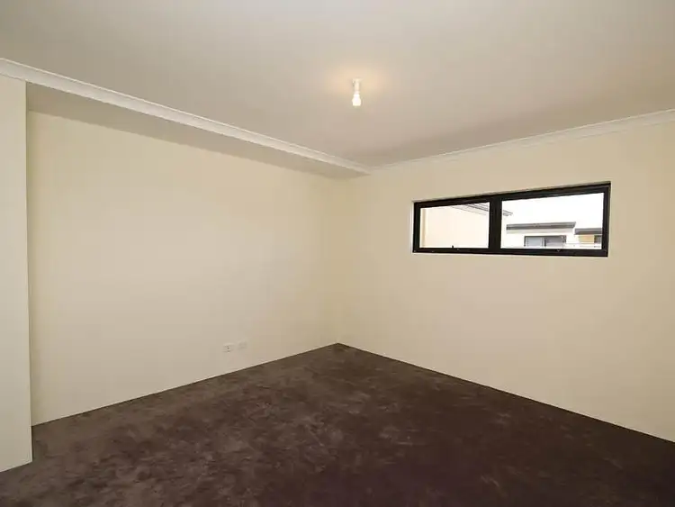 Fourth view of Homely house listing, 89 Edgecombe Pass, Aveley WA 6069