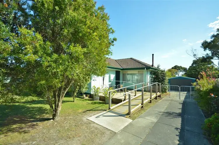 3 Gordon Avenue, Inverloch VIC 3996