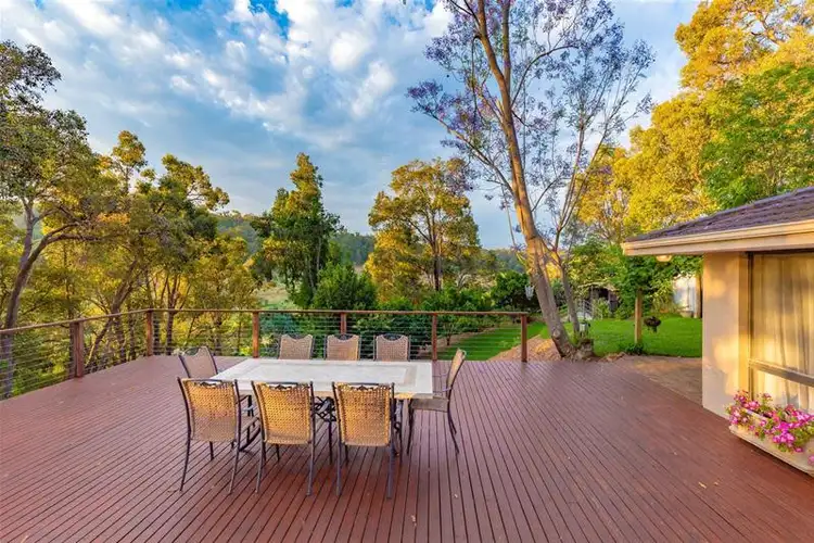 216 Peet Road, Roleystone WA 6111