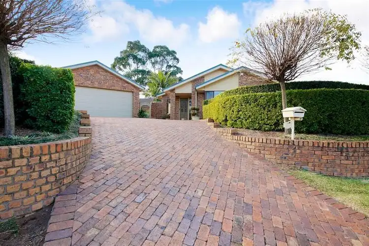 13 Seyton Place, Rosemeadow NSW 2560