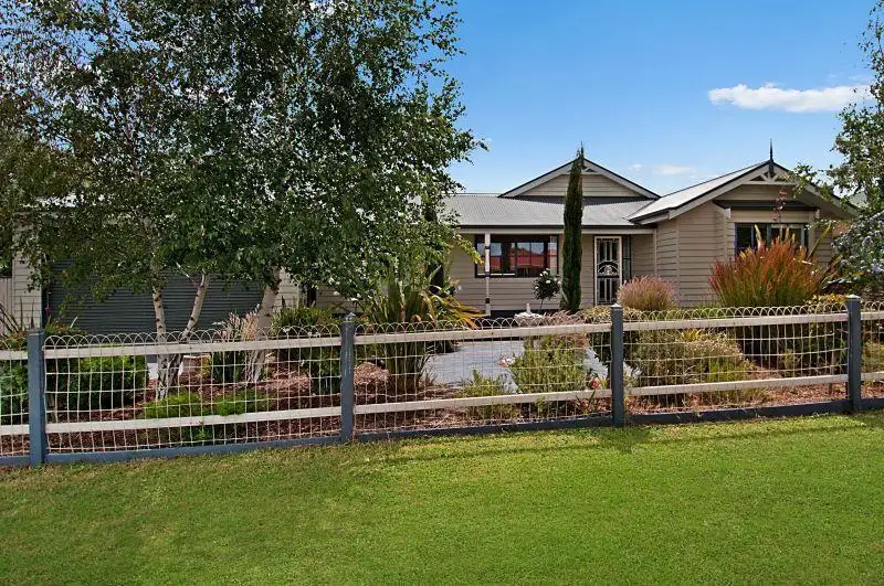 Main view of Homely house listing, 11 Arleon Court, Somerville VIC 3912