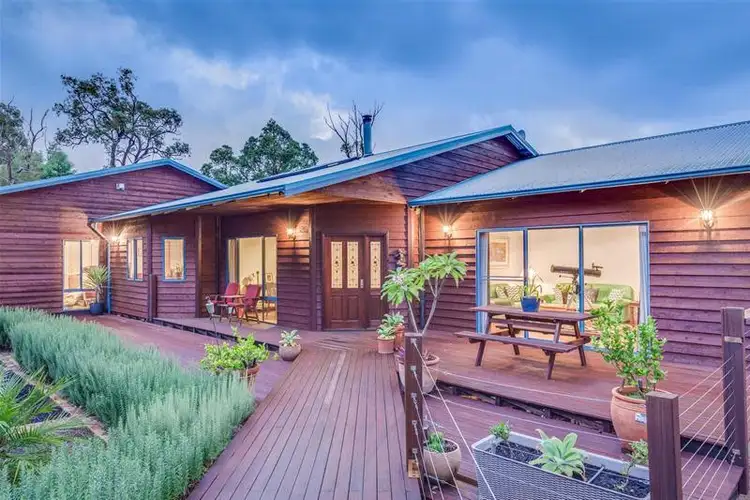 20 Hawkstone Road, Roleystone WA 6111