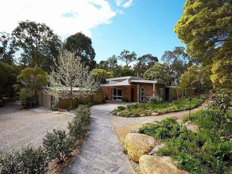 10 Thomas Crescent, Lilydale VIC 3140