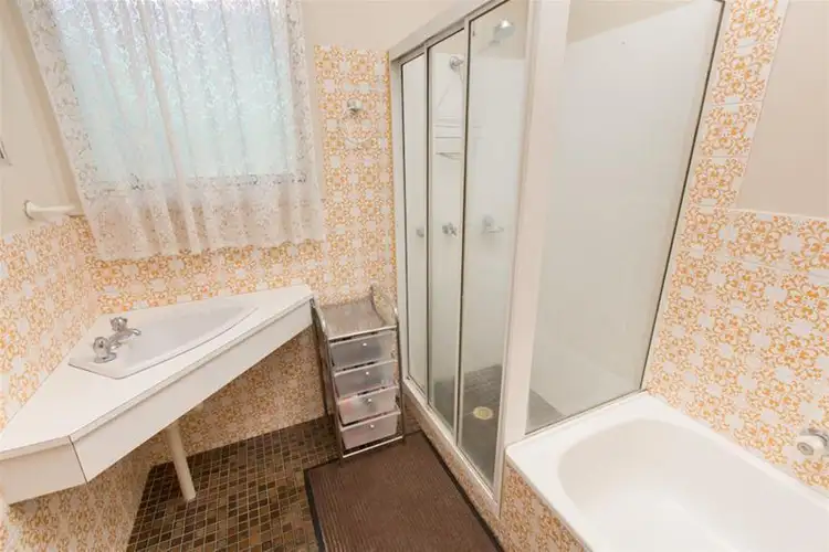 Sixth view of Homely house listing, 4 Caloola Court, Mildura VIC 3500