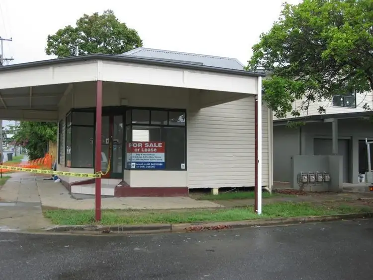 Second view of Homely townhouse listing, 1/116 Juliette Street, Greenslopes QLD 4120