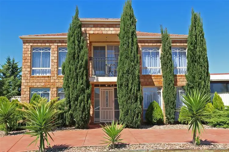 16 Rimbanda Court, Kurunjang VIC 3337