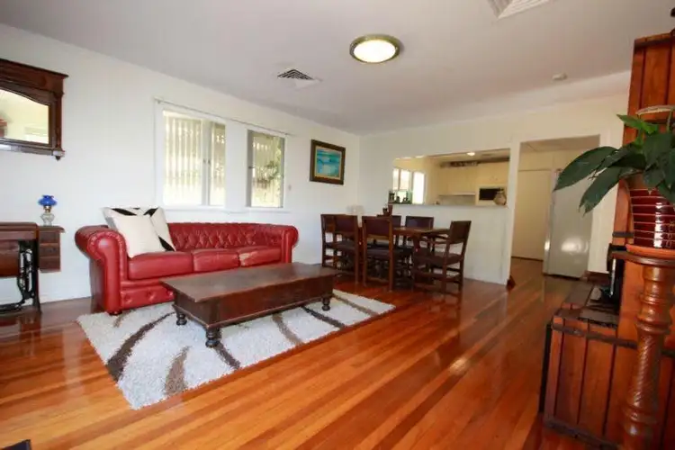 6 Madeline Street, Camp Hill QLD 4152
