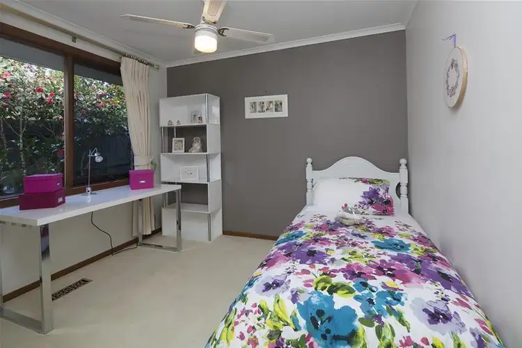 Fifth view of Homely house listing, 9 Pridham Court, Endeavour Hills VIC 3802