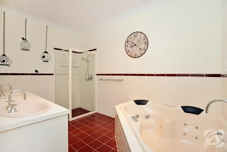 Fifth view of Homely house listing, 4 Paula Court, Mclaren Flat SA 5171