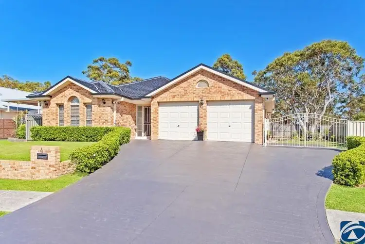 4 Seabreeze Close, Gwandalan NSW 2259