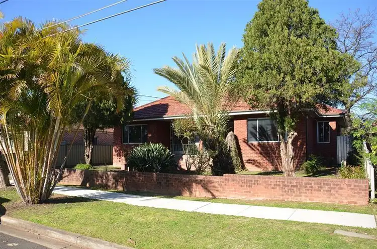 25 Eton Street, Smithfield NSW 2164