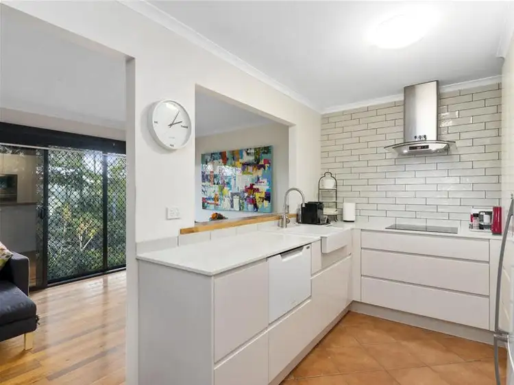 13 Kaffia Court, Elanora QLD 4221