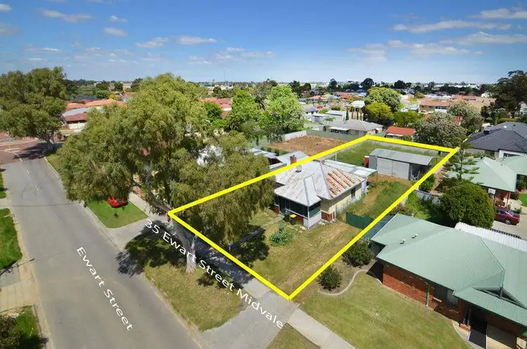 35 Ewart Street, Midvale WA 6056