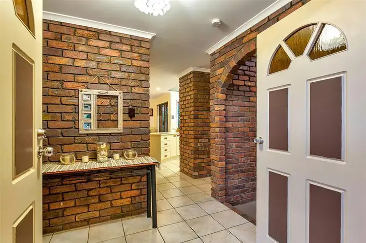 Second view of Homely house listing, 3 Venosa Place, Sunnybank Hills QLD 4109
