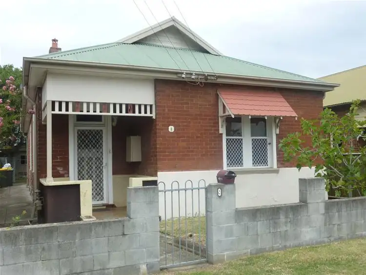 9 Villiers Street, Mayfield NSW 2304
