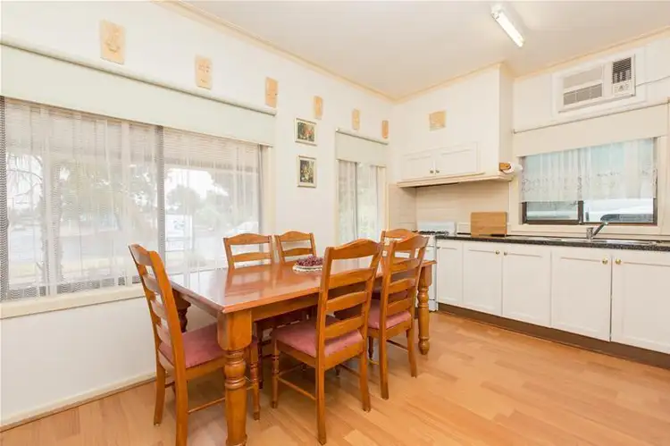 Second view of Homely house listing, 7 Westcliff Crescent, Red Cliffs VIC 3496