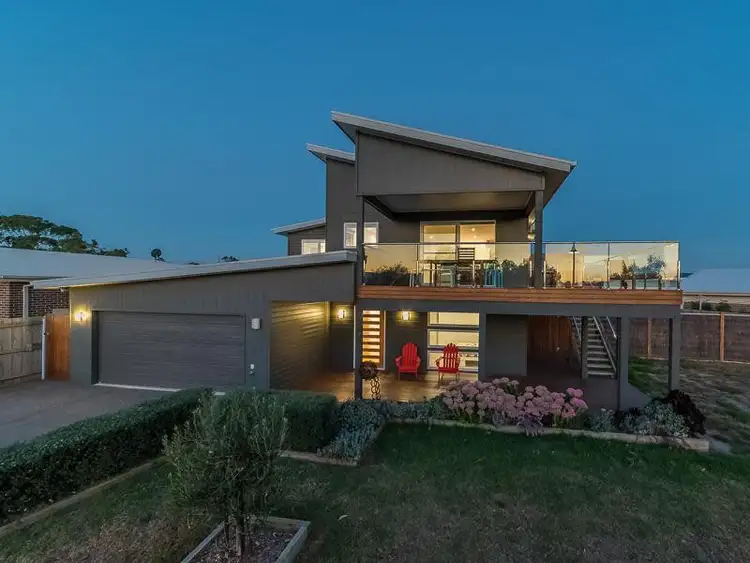 7 Boardwalk Blvd, Cowes VIC 3922