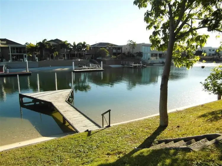 8 Midshipman Court, Paradise Waters QLD 4217