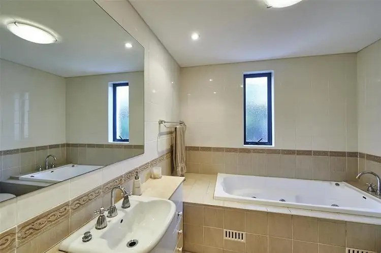 Fifth view of Homely apartment listing, 2/57 Carlisle Street, Rose Bay NSW 2029