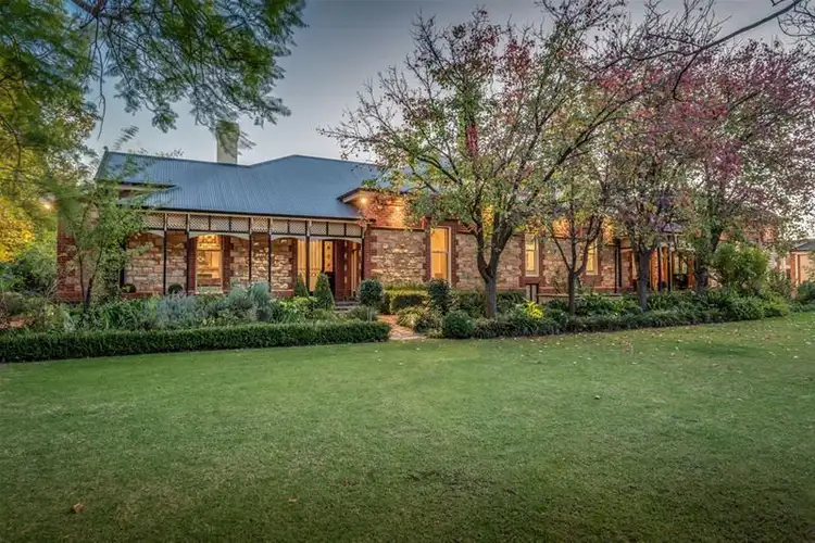 48 Fourth Avenue, St Peters SA 5069